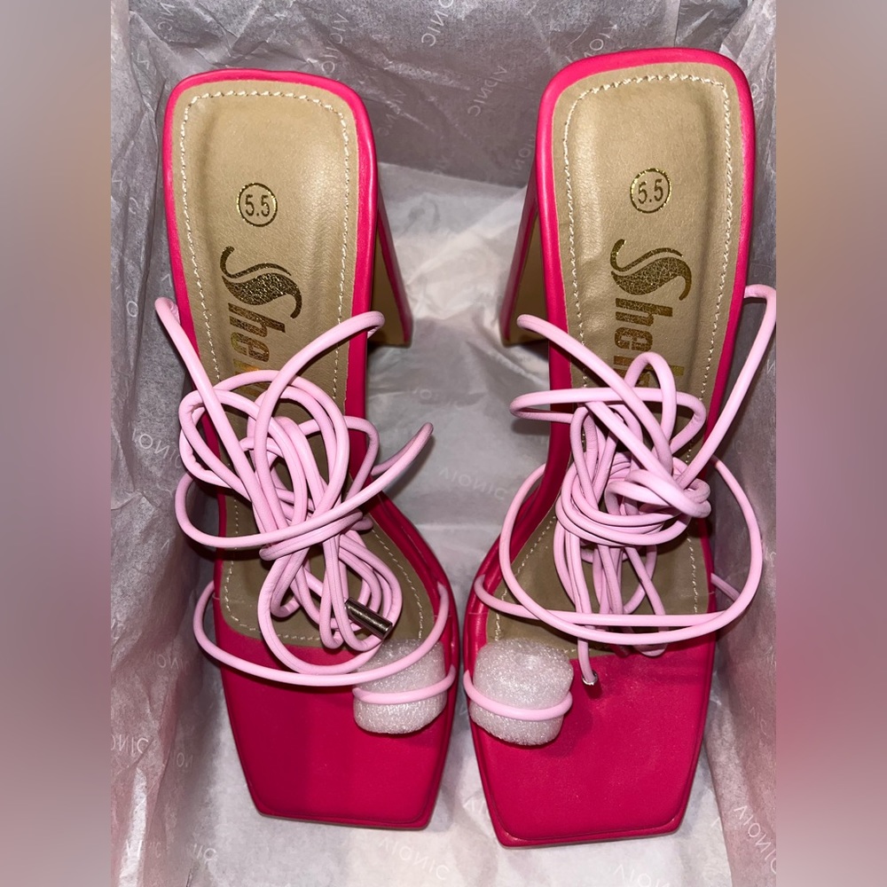 Square Toe Lace-Up Skinny Block Heel Sandals